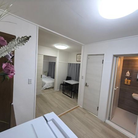 Uhome Tsubame Apartment Tokyo Exterior photo